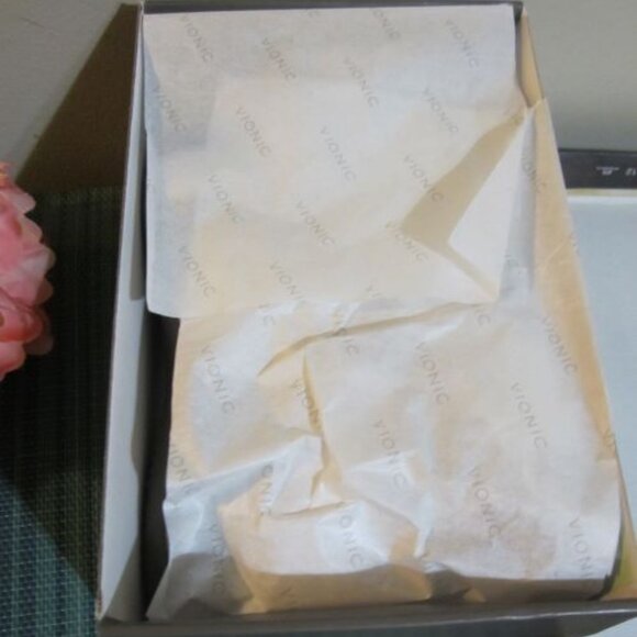 Vionic Womans Adjustable Slide Sandals - Skylar - White - 9Wide - New in Box - Picture 6 of 8